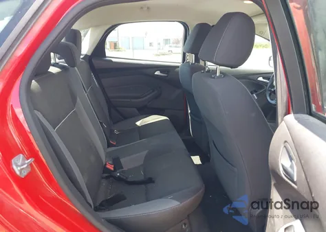 2014 Ford Focus Se z USA, uszkodzony, nr VIN 1FADP3F24EL156853